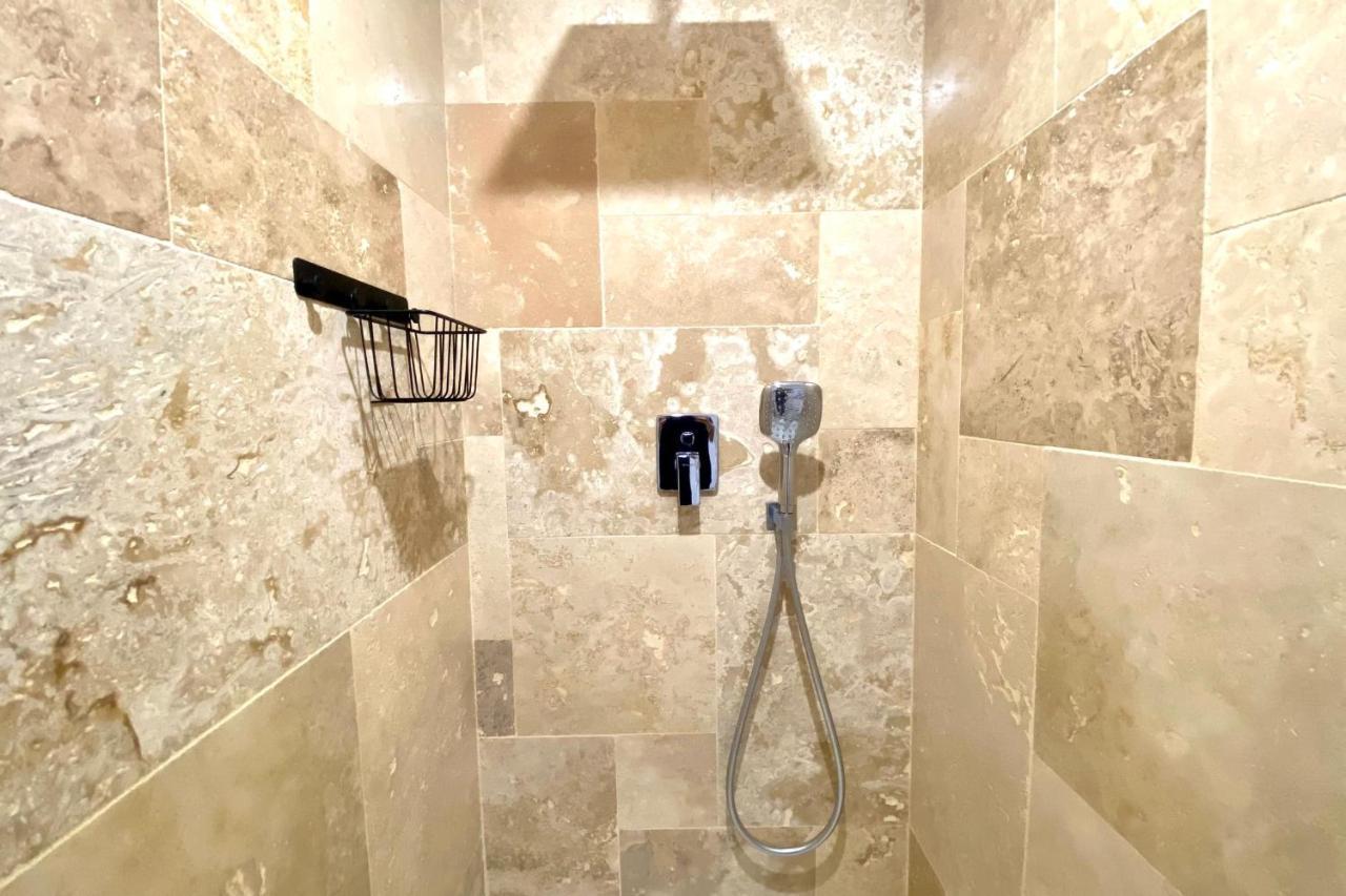 Le Loft - Bain Jacuzzi Et Sauna Nimes Luaran gambar