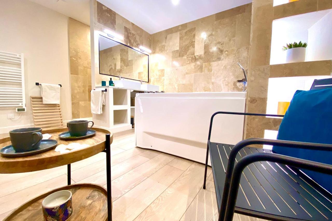 Le Loft - Bain Jacuzzi Et Sauna Nimes Luaran gambar
